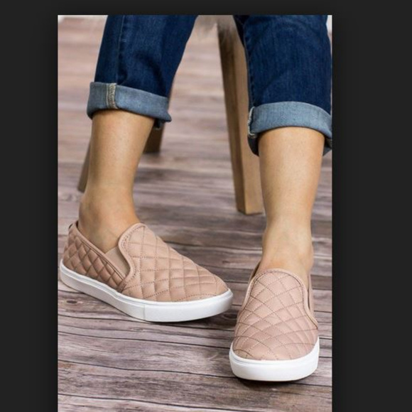 steve madden nude sneakers